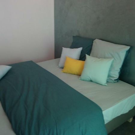 Agreable Appartement Proche Gare Libourne Ngoại thất bức ảnh
