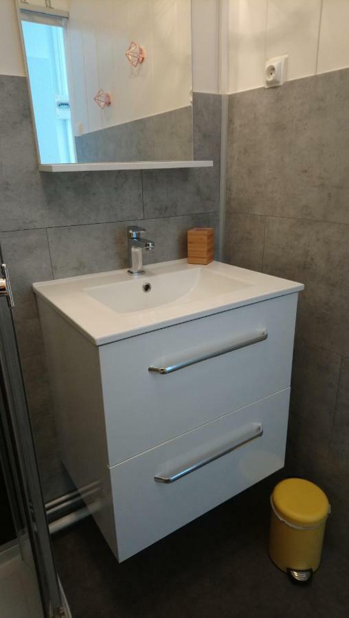 Agreable Appartement Proche Gare Libourne Ngoại thất bức ảnh